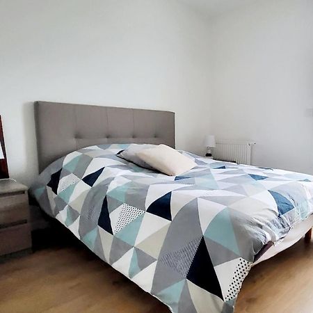 Appartement Moderne Finement Decore Avec Balcon A Vannes Centre Экстерьер фото