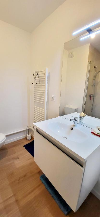 Appartement Moderne Finement Decore Avec Balcon A Vannes Centre Экстерьер фото
