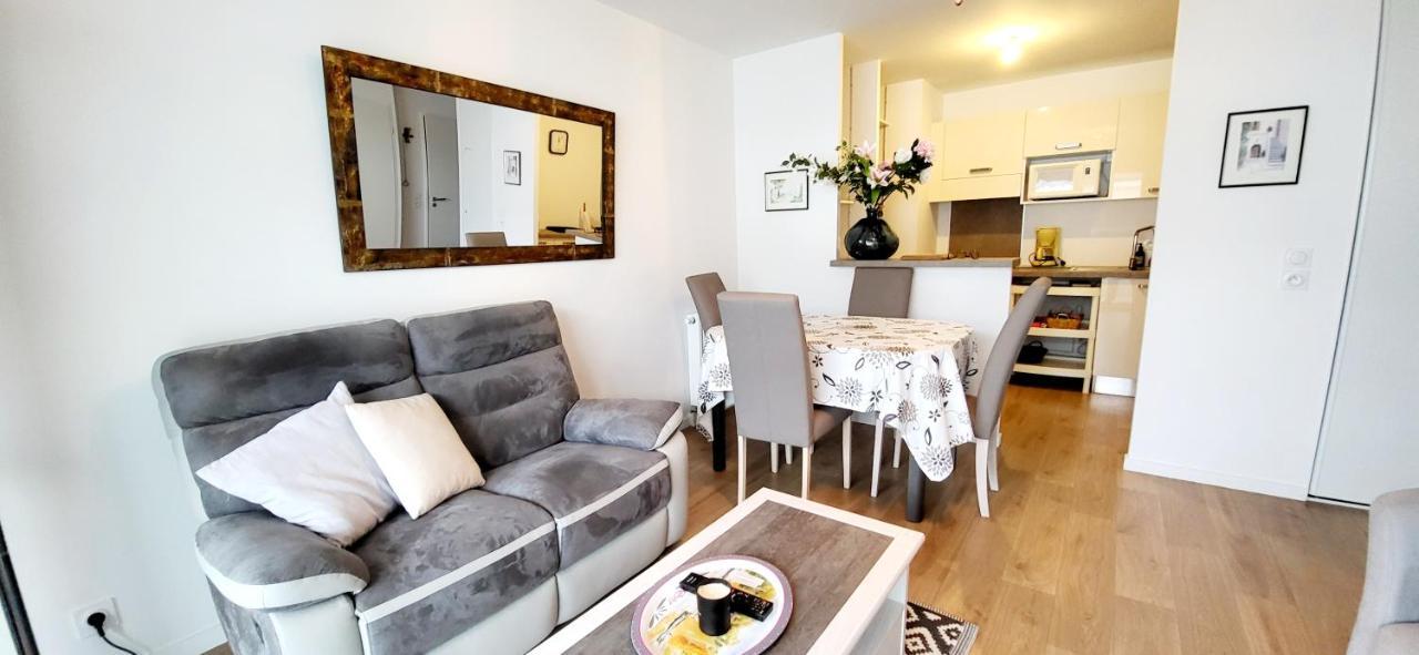 Appartement Moderne Finement Decore Avec Balcon A Vannes Centre Экстерьер фото